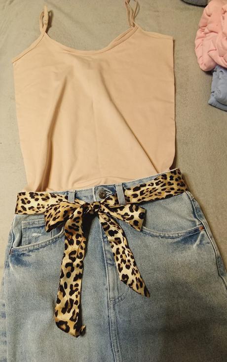 Leopardí opasok univeľkosť,