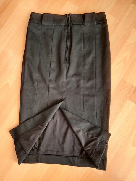 Dámska úzka sukňa, zara,xs