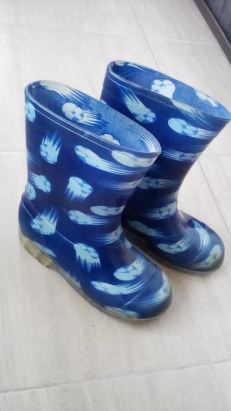 Gumáky pre chlapca, 30