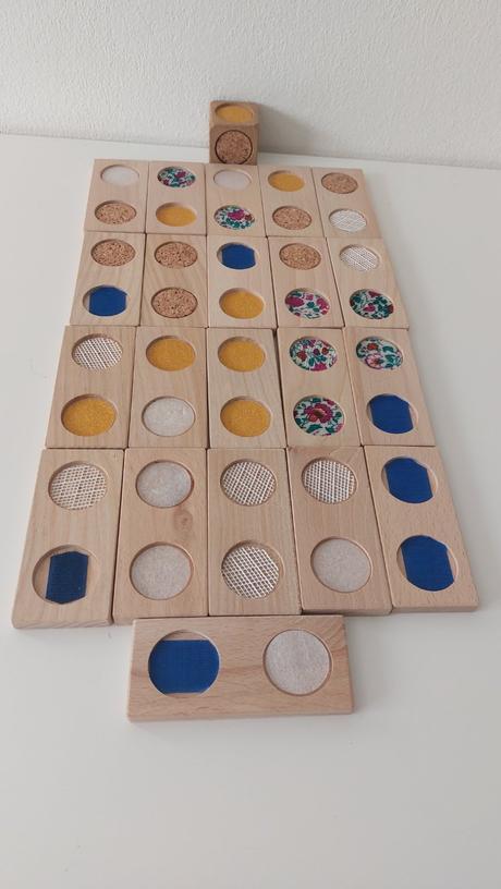 Hmatové domino - povrch,