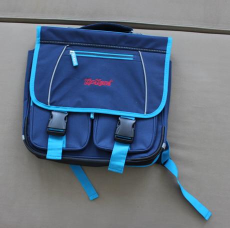 Klasicka skolska taska kickers, 