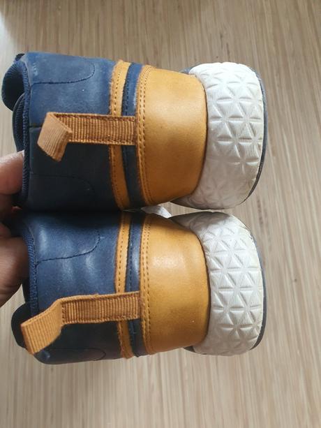 Topanky, primigi,39