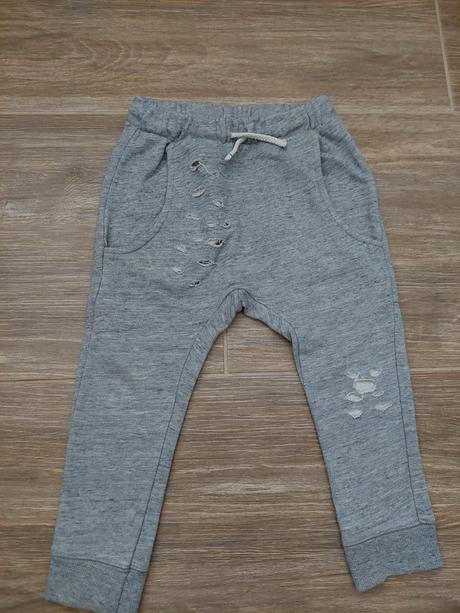 Tepláky č.104, zara,104