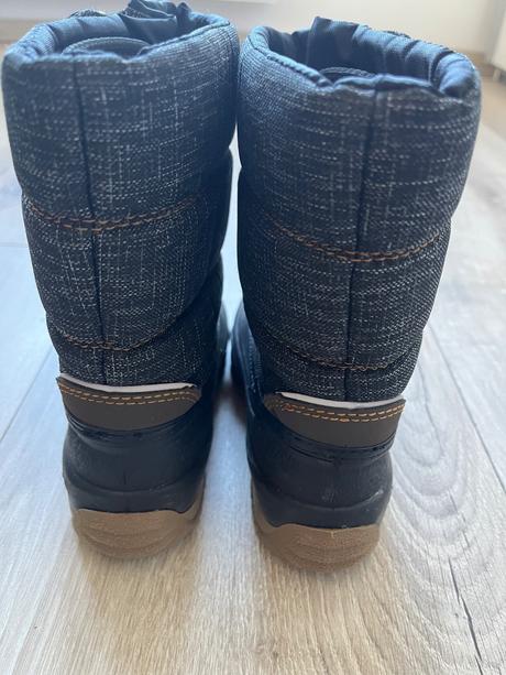 Snehule, demar,30
