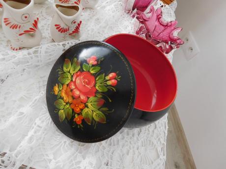 Plechová šperkovnica, 