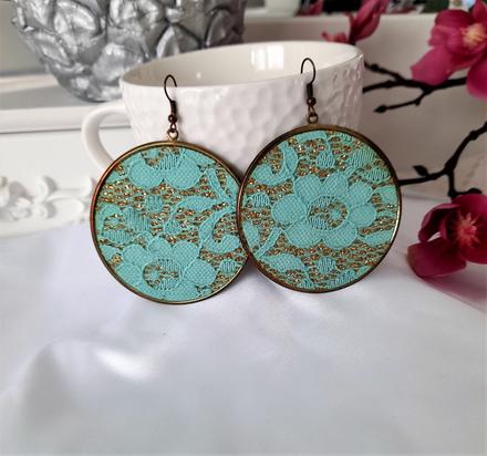 Náušnice s krajkou, 