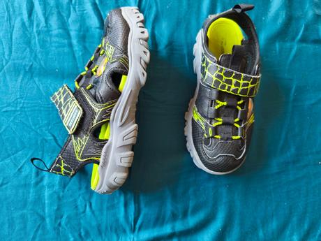 Sandále dinosaurus, skechers,30