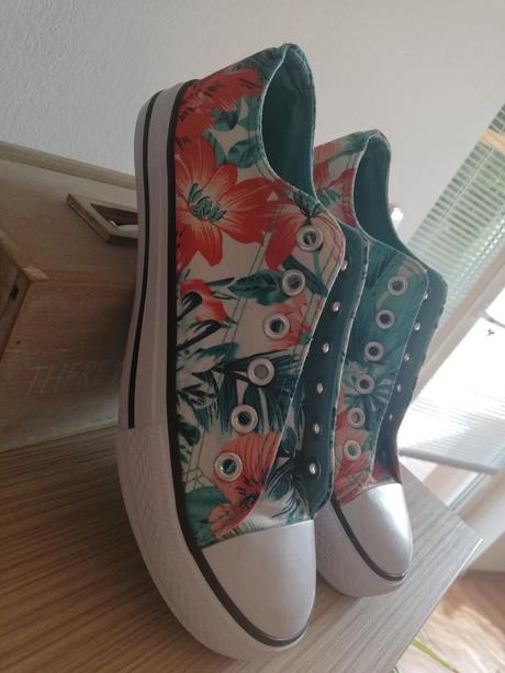 Tenisky s letným vzorom (37), 37