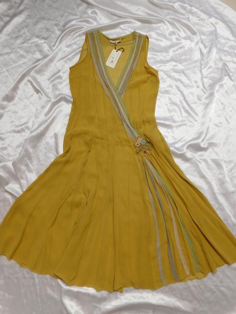 Luxusne hodvabne šaty, 38