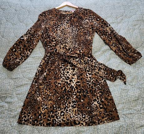 Tigrované šaty, s