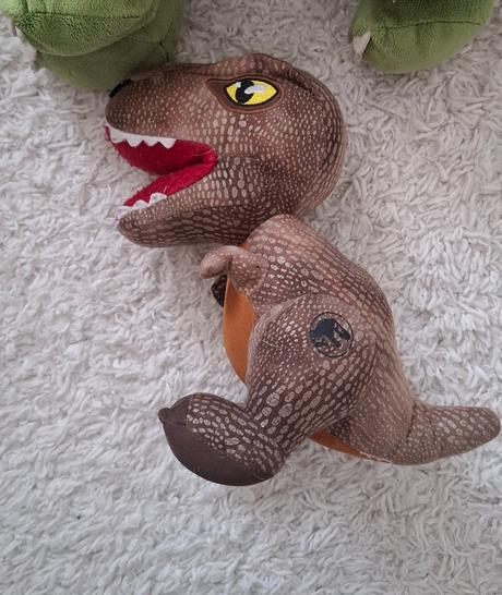 Plyšové dinosaury, 