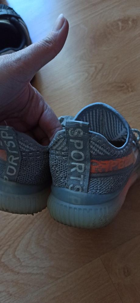 Tenisky, veľkosť 28, 28