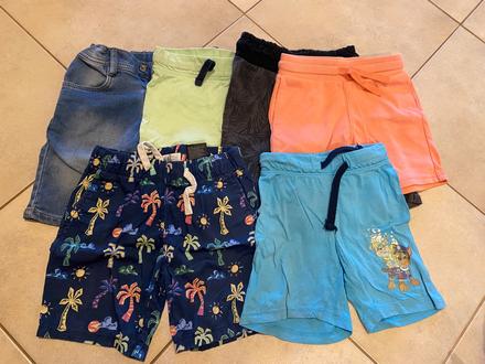 Mix oblečenia 104- darujem, 104–116