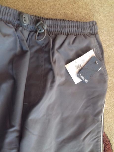 Nohavice-sustaky,nepouzite na 11-12rok, cherokee,146