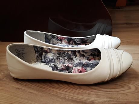 Biele balerínky, 38