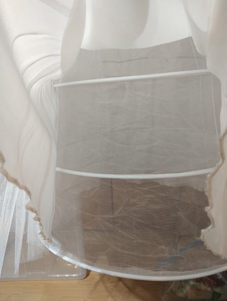 Exkluzívne svadobné šaty, 38