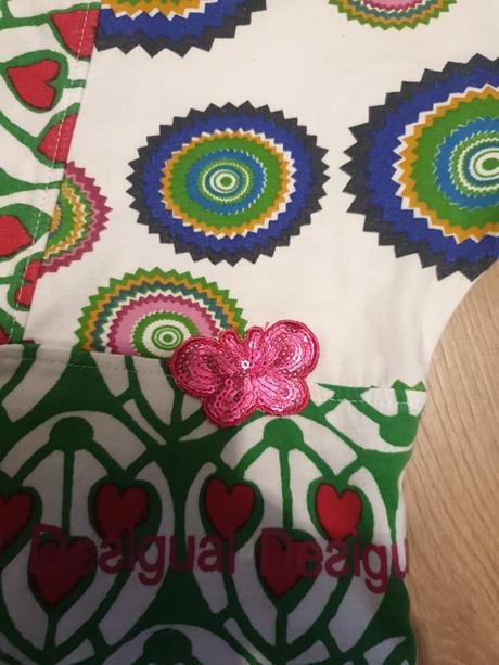 Pestrofarebne saty desigual velkost m, m