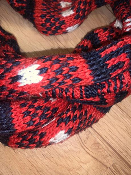 Kruhový šál/tunel,