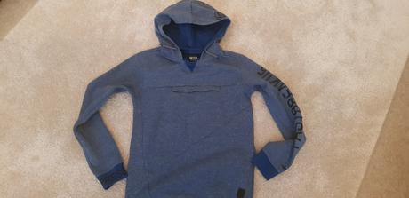 Štýlová mikina, 152