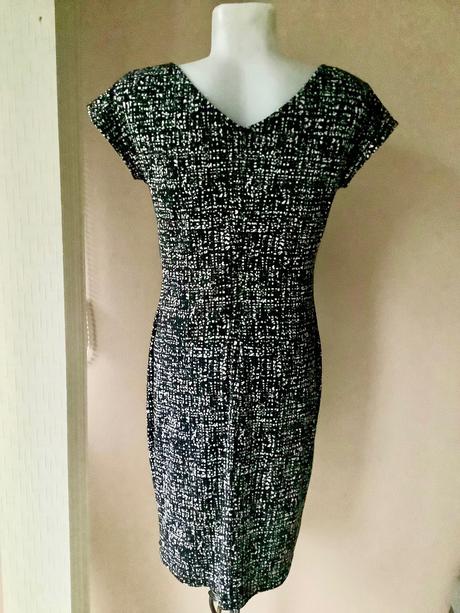 Krásne pružné šaty, esprit,38