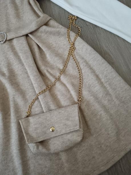 Upletove šaty s kabelkou, 140