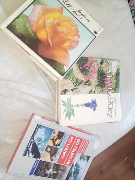 3x kniha,ruze,skalický,tsunami,