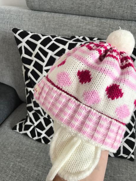 Krásna teplá čiapka na zimu, 42-44, 62