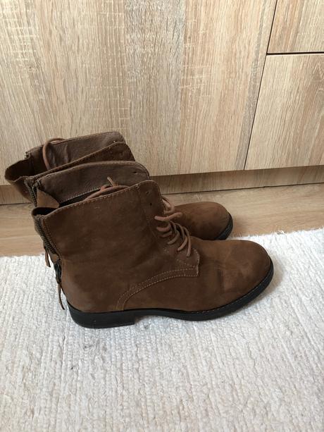 Semisove topanky, 39