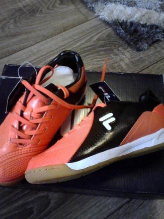 Malo nosene halovky, fila,28