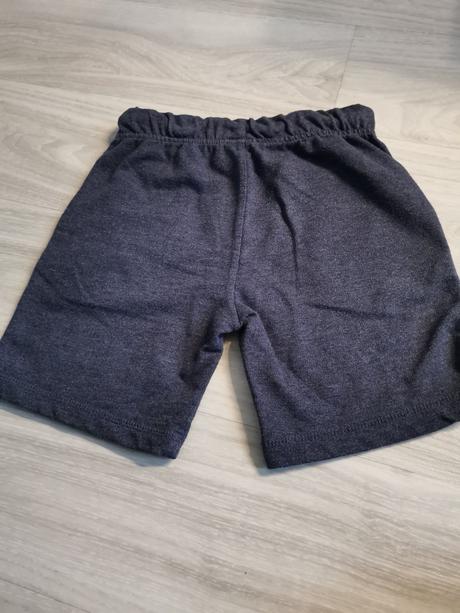 Kraťasy 110/116, 110