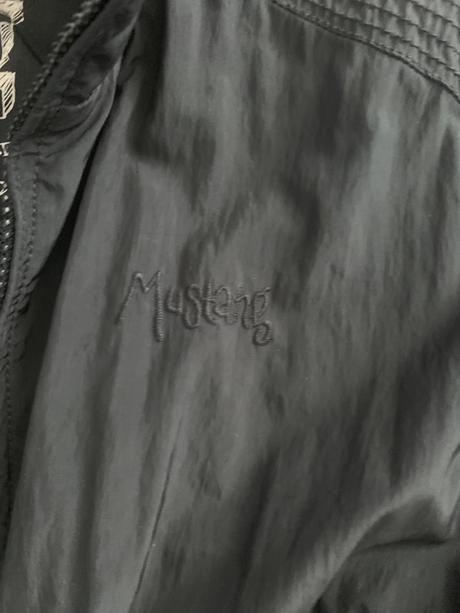 Vetrovka, zn. mustang, mustang,m