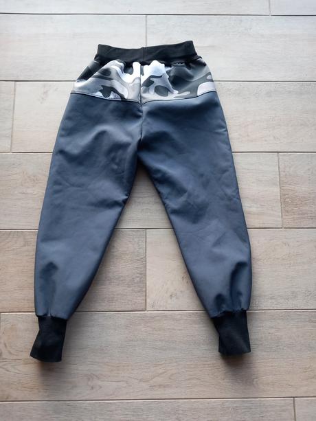 Chlapčenské softshel nohavice, 110