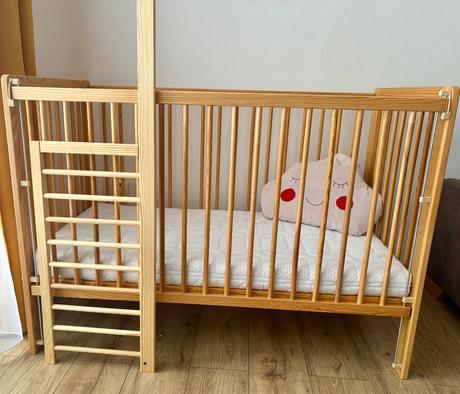 Detská drevená postieľka, šírka (cm): 60,dĺžka (cm): 120