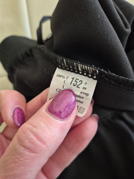 Čierna sukňa 152, 152