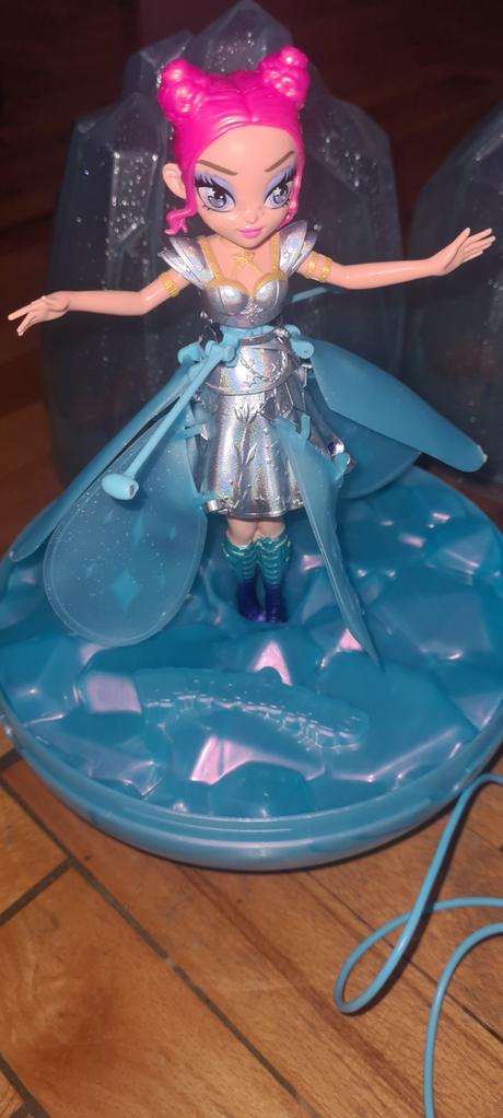 Hatchimals crystal flyers, 