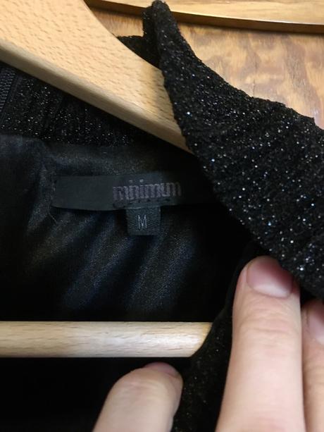 Prilezitostne saty, m