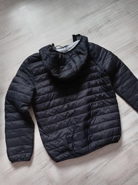 Vetrovka, reserved,146