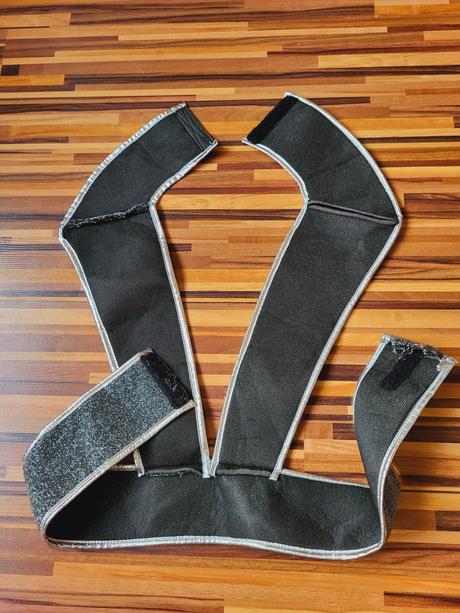 Postroj - vojak cca na 8 až 10 rokov,