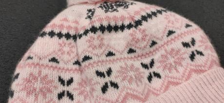 Dievčenská čiapka, 74