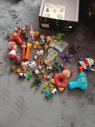 Hračky - mix drobností,