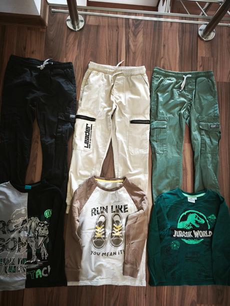 Nohavice tenšie, takko,128