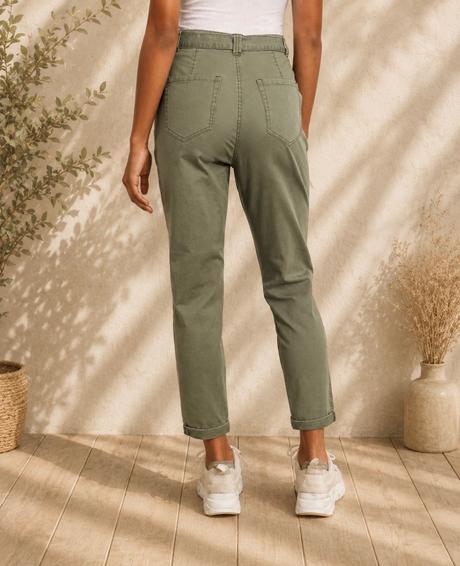 Hollister prekrasne damske nohavice, hollister,38 / 40 / l / m