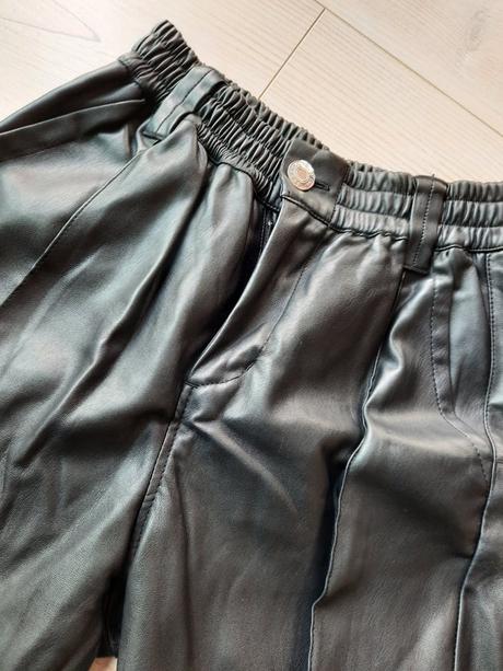 Kožené nohavice, bershka,xs