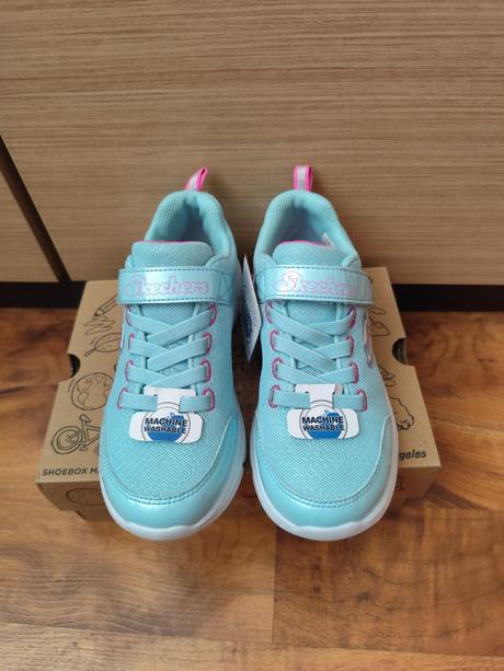 Botasky, skechers,33