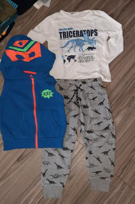 Dino komplet 98, h&m,98