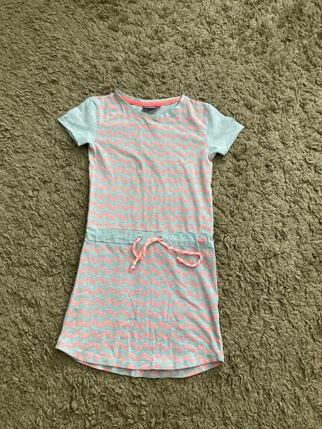 Trickove saty quapi, 146