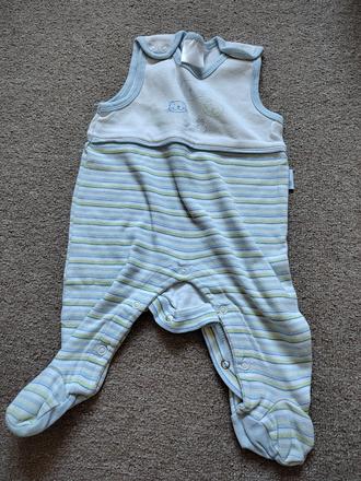 1x dupacky, 1x pyzamko, 68–80