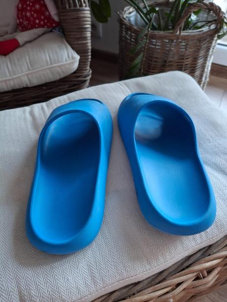 Šlapky pre chlapca z h&h velkost 39, bez poškodeni, h&m,39