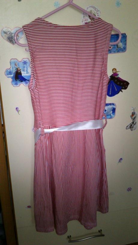 Pásikavé letné šaty, 134