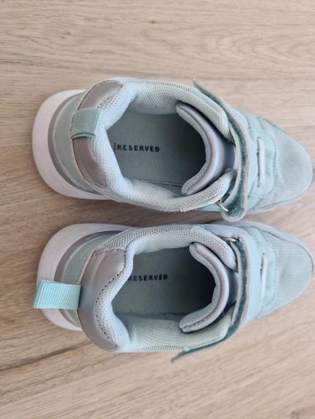 Tenisky, reserved,32